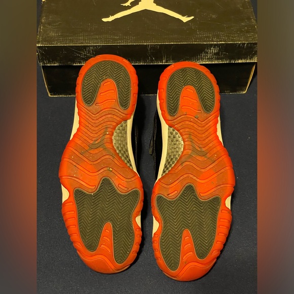 Nike Air Jordan 11 Xl Retro Bred 2012 Size 13 Black Red White - Picture 7 of 16